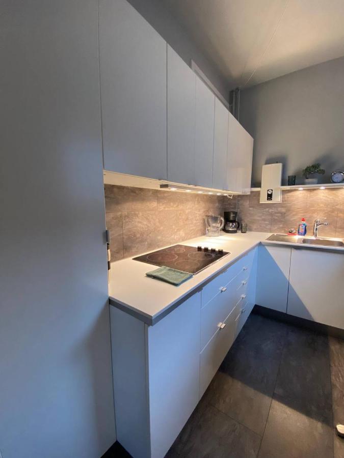 Cozy Modern With Small Balcony In The Heart Of Appartement