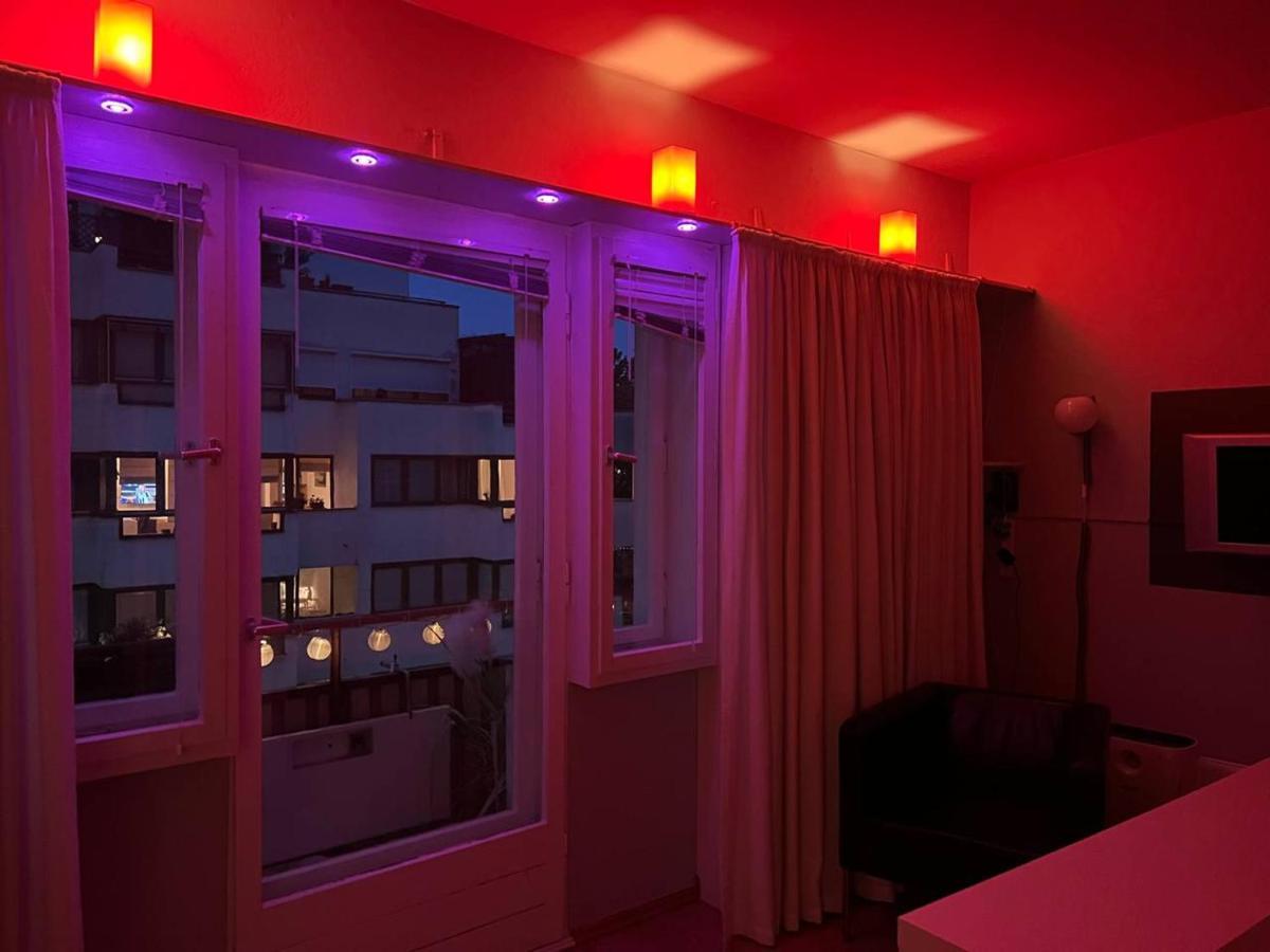Cozy Modern With Small Balcony In The Heart Of * Berlim